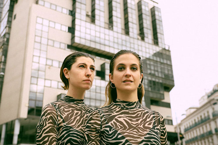 "Siempre decimos que Raquel es un perro y Ane un gato"