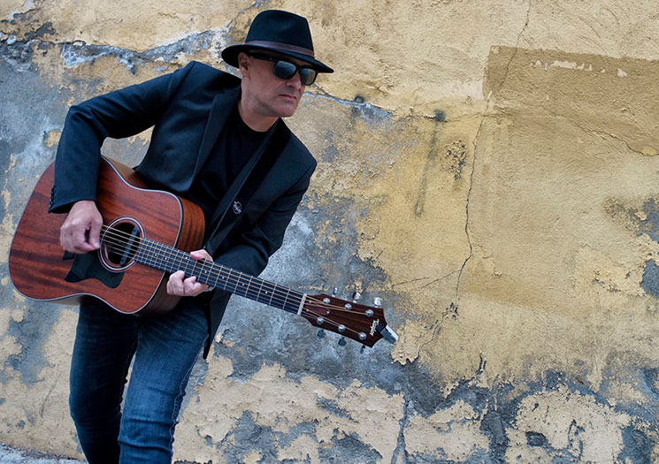 Javier Sólo publica disco-libro resumen de su carrera