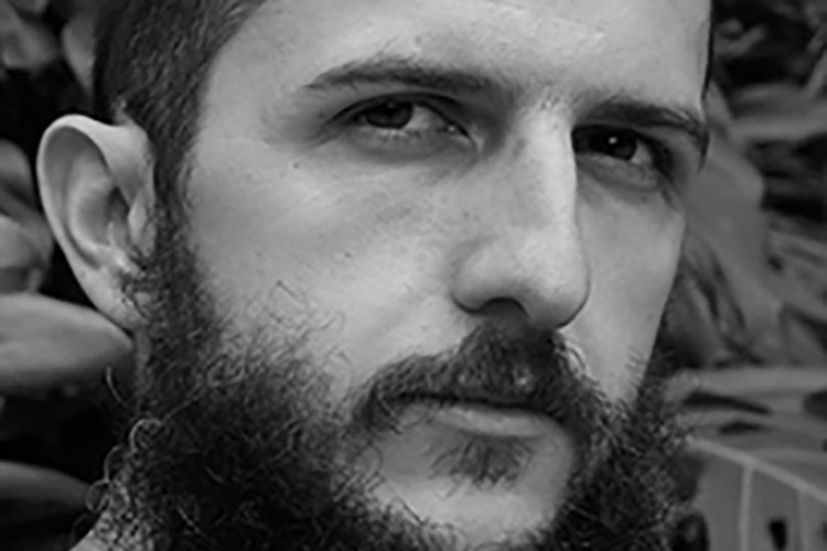 Entrevistamos a Álvaro Ortiz, autor del cómic "El murciélago sale a por birras"