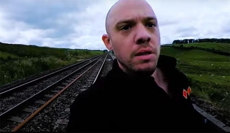 Everything Everything estrenan el single "Violent Sun" y su videoclip