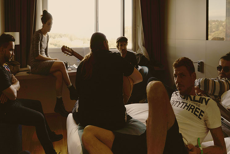 Estrenamos "Caraperro", el nuevo videoclip de Calima