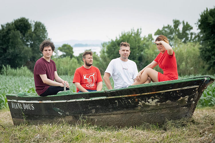 Radio 3 Extra, fiesta con Triángulo de Amor Bizarro, Ginebras y Bronquio