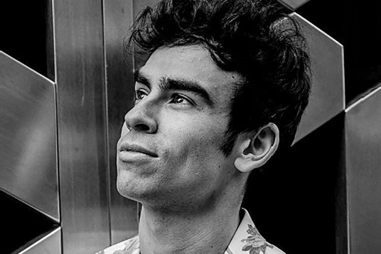 "La música es como una relación sentimental, debes cuidarla cada día"