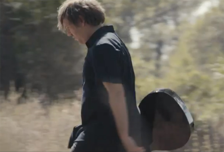 Dani LLamas se estrena en castellano con "Fui Piedra"