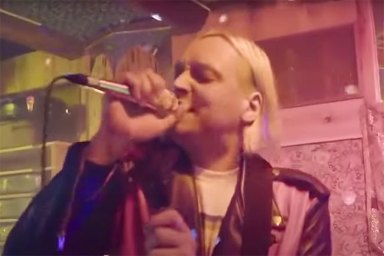 Arcade Fire presentan en televisión su nuevo tema "Generation A"