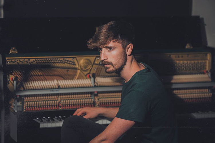 Estrenamos el videoclip de “Mantra”, adelanto del primer disco de Kerchak