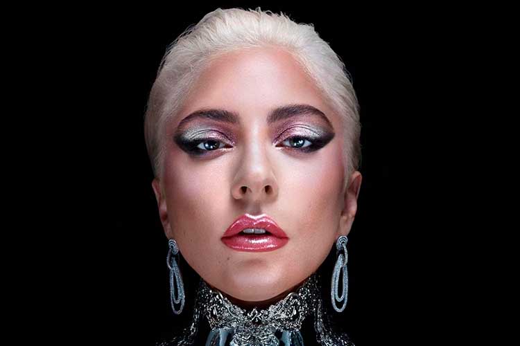 Lady Gaga tendrá unas galletas Oreo con temática de "Chromatica"