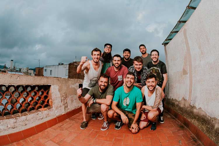 Txarango suspende la gira "El Gran Circ" y anuncia doble disco a cambio