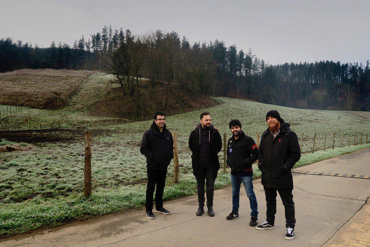 Le Traste lanzan la segunda "Cuadratura", "Para sembrar lo incierto"