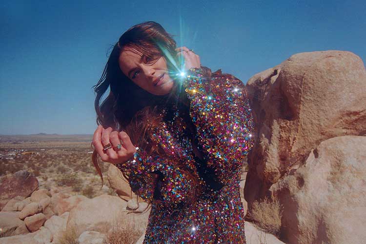 "We All Have" es la colaboración entre Julia Stone y Matt Berninger (The National)