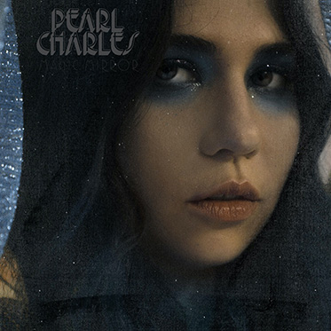 Pearl Charles, crítica de su disco Magic Mirror en Mondo Sonoro (2021)