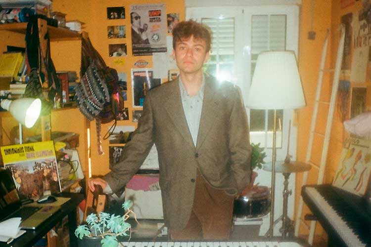 from estrena en MondoSonoro el doble videoclip de "Equinoccio"