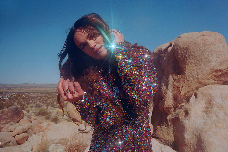 Julia Stone, estrenamos en exclusiva el video acústico de "We All Have"