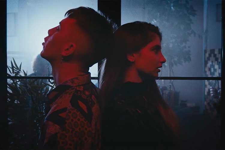 "Matadora" es el vibrante nuevo tema de Walls