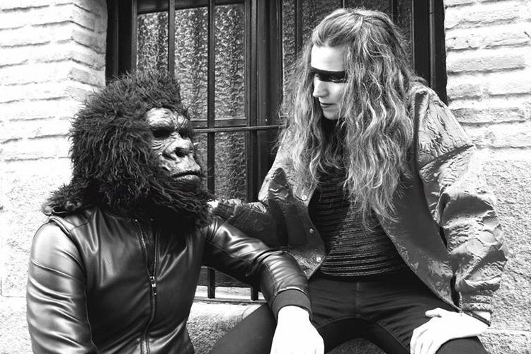 ELYELLA estrenan single con Magüi (Ginebras) y Marc Ros (Sidonie)