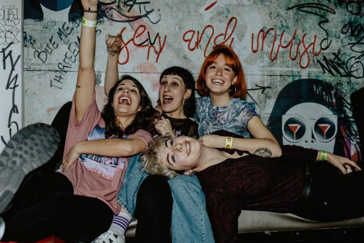 Ginebras y Recycled J en la nueva parrilla del madrileño Inverfest