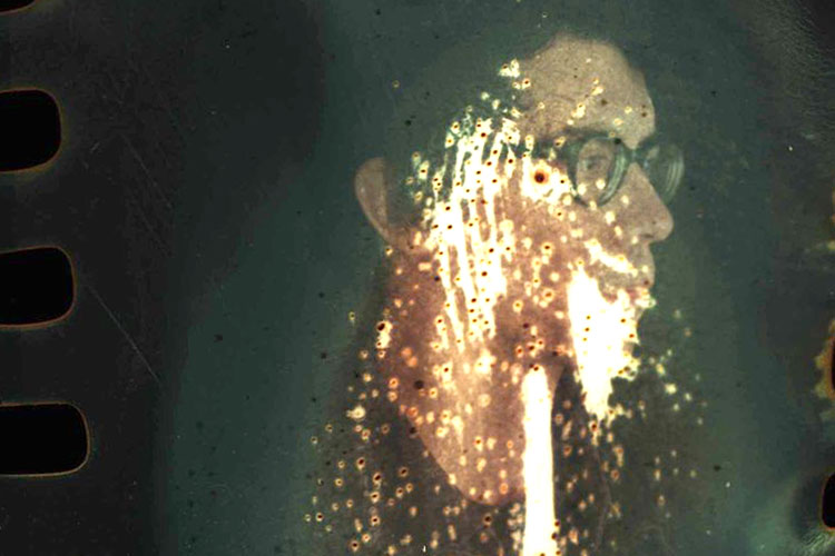 Estrenamos "La Cumbre", primer single de Pau Corea