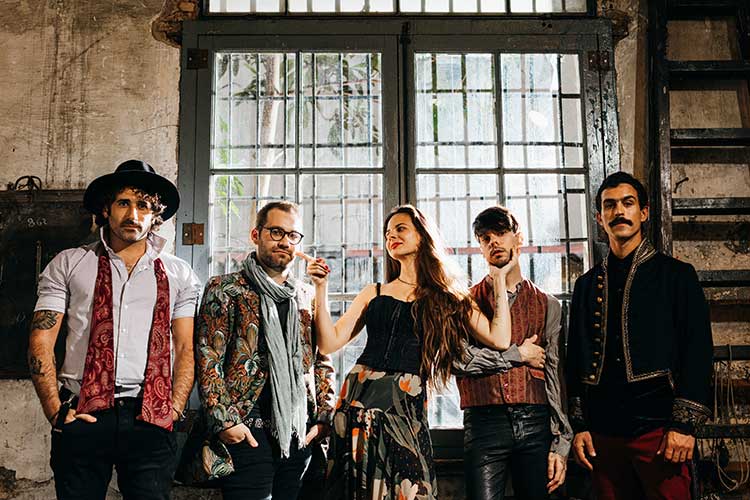 Terrorists Of Romance se inspiran en Twin Peaks para "Shake Me Mad"