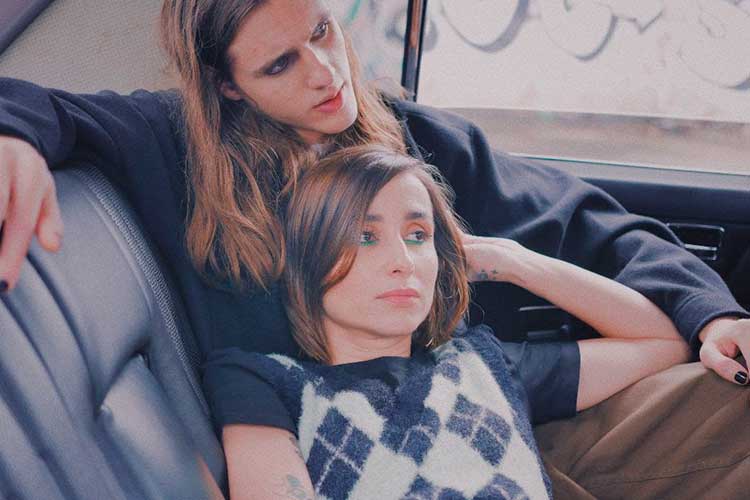 Zahara combina sentimientos y baile en su nuevo adelanto "berlin U5"