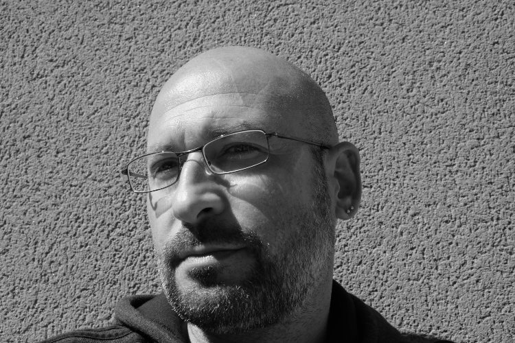 El techno de Alex Tirelli regresa con "Carbonium EP"