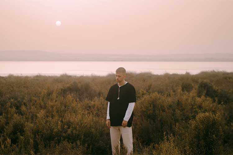 daniel sabater se une a Oscar Anton en el remix de "nuits d'eté"