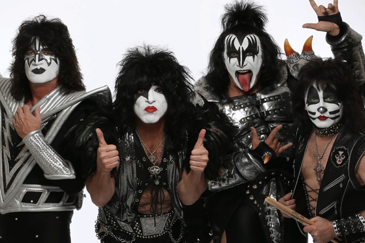 Kiss lanzarán un nuevo documental, "Biography: Kisstory", en junio