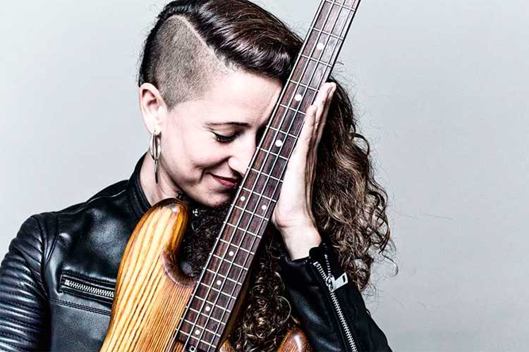 Rosario La Tremendita se atreve a versionar "Dime" de Lola Flores