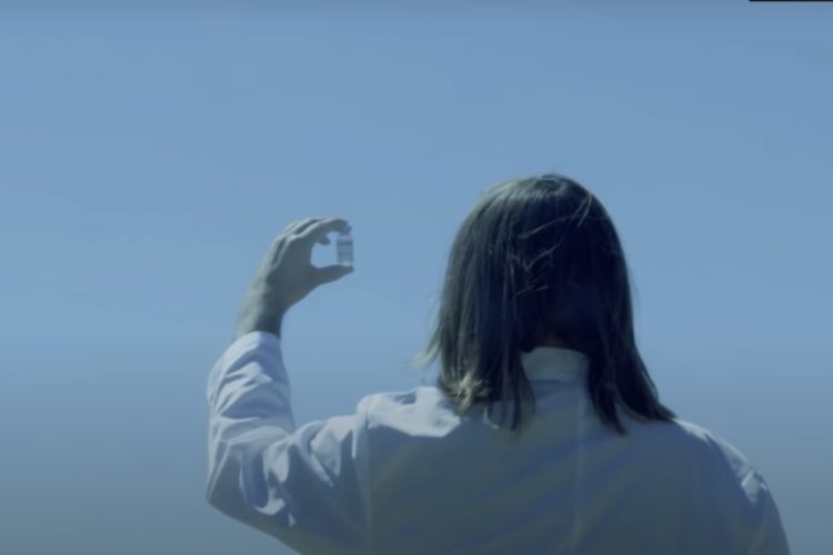 Tame Impala publica un vídeo sobre "Rushium", un medicamento ficticio