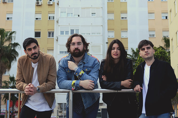 "Teníamos ganas de volver a lo que nos hizo formar un grupo: el ruido y el volumen alto"