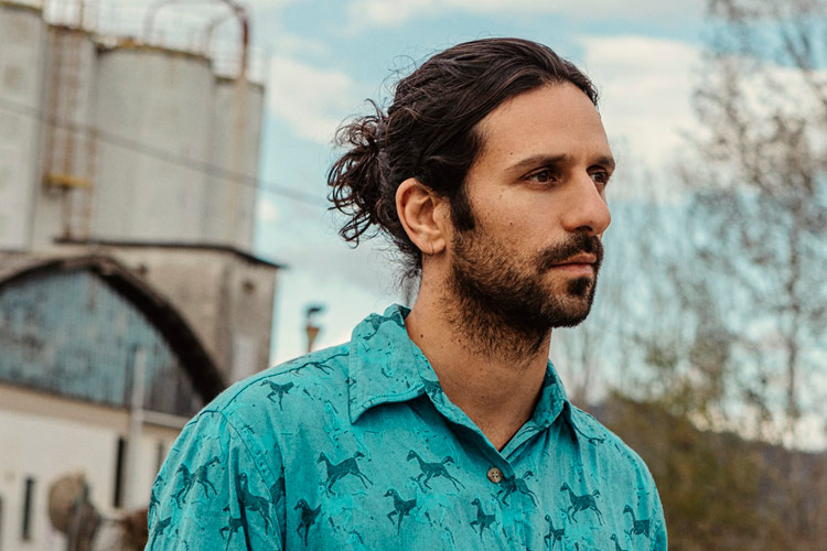 El italiano Effenberg debuta en Barcelona junto a The Crab Apples