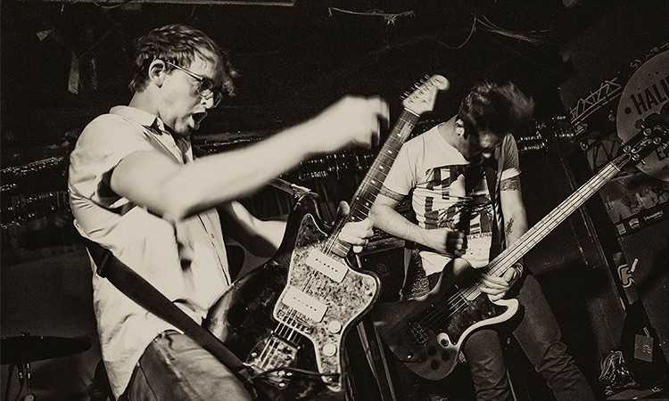 Metz ofrecerán tres conciertos en España para presentar "Atlas Vending"