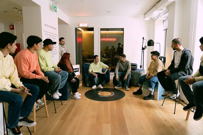 Alizzz Kigo Sharon Lopez