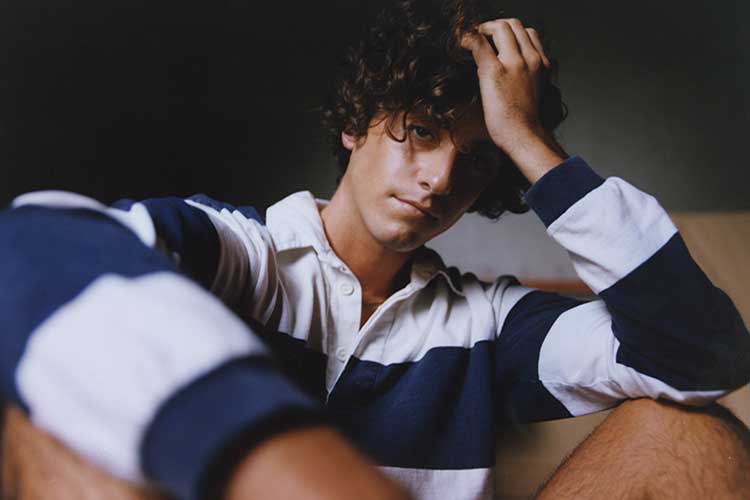 Guitarricadelafuente publica su nuevo single “Quien encendió la luz”