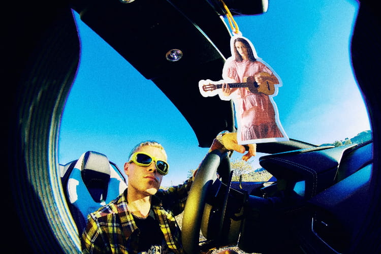 Llega "De Ti", una colaboración de Sen Senra y Julieta Venegas