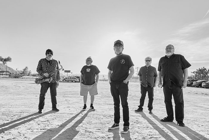 Los Lobos celebrarán cincuenta años con tres noches en España