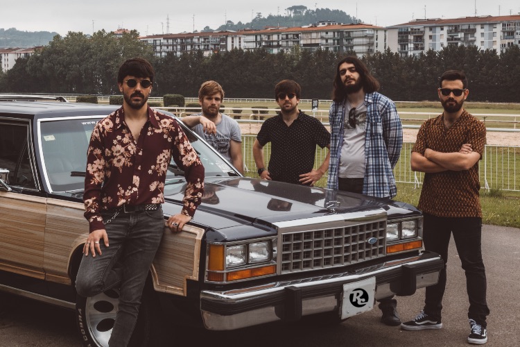 Estrenamos "Cierra la boca", el nuevo single de Radiocaster