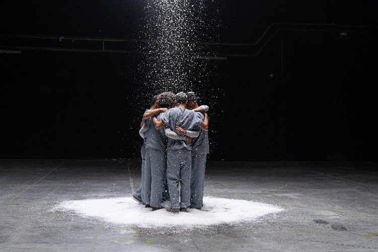 Vetusta Morla estrenan "Reina de las trincheras" de "La hija"