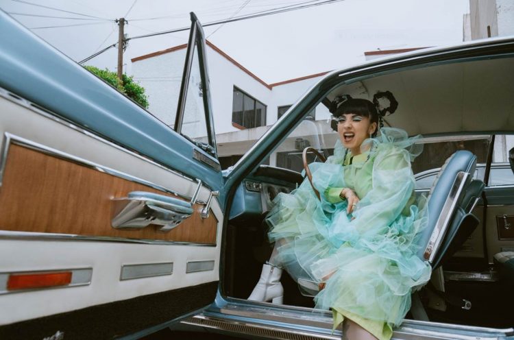 "Algo es mejor", primer avance del álbum "1940 Carmen" de Mon Laferte