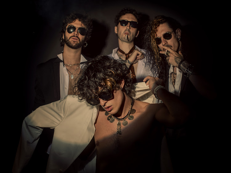 “Mierda de fiesta”, primer single de la banda madrileña Ultraligera