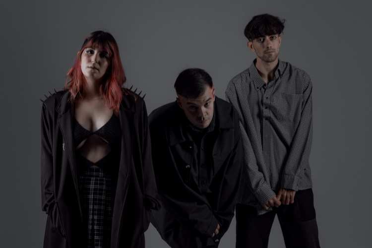 VVV [Trippin'you] comparten "Monstruo" y anuncian nuevo álbum