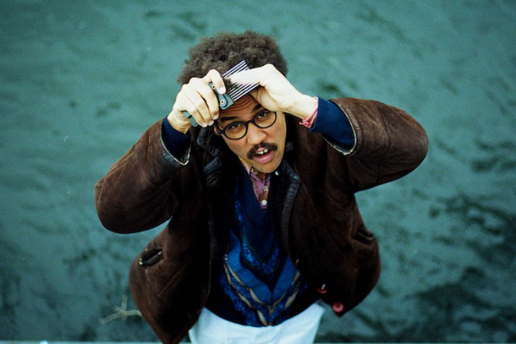 El suizo Dino Brandão publica "Bouncy Castle", su disco de debut