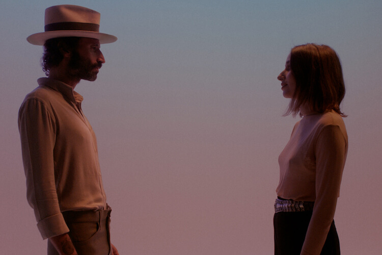 Zahara colabora con Leiva en su nuevo adelanto "Stranger Things"