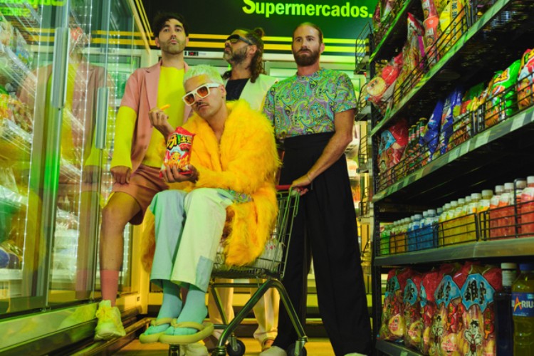 Miss Caffeina anuncian que Álvaro Navarro deja el grupo