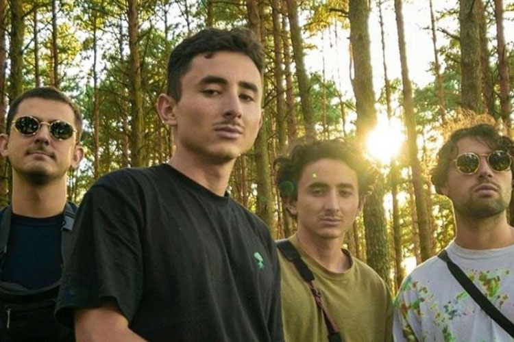 "Vuelve el sonido de banda pero con elementos más contemporáneos"