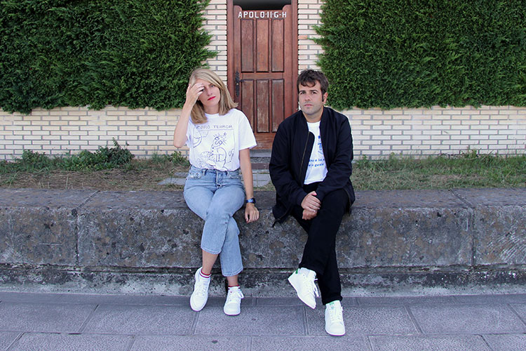 Malamute invitan a Ariadna Punsetes a cantar "Una casa en  El Sardinero"