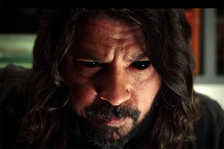Foo Fighters comparten el trailer de su película de terror “Studio 666”
