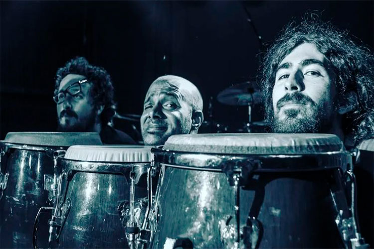 Los 300 estrenan gira con “Survivors", single junto a Macaco