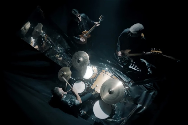 Tresonrock presenta el videoclip de “El Rock no es una moda”