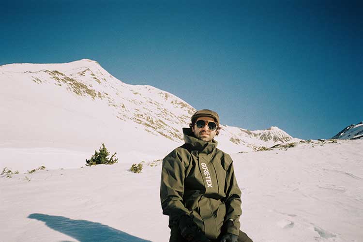 Estrenamos “Ya no hace falta”, nuevo videoclip de Yes I M junto a Casero