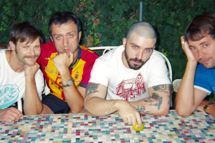 Camellos tratan el tema del divorcio en su nuevo single